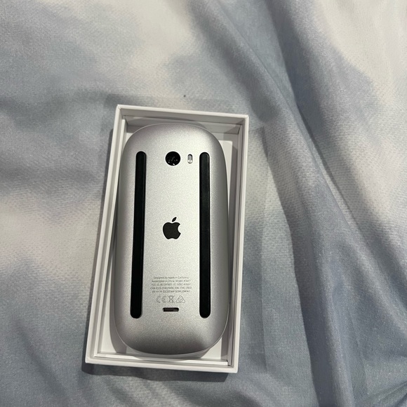 Magic Mouse 2 - Picture 3 of 4